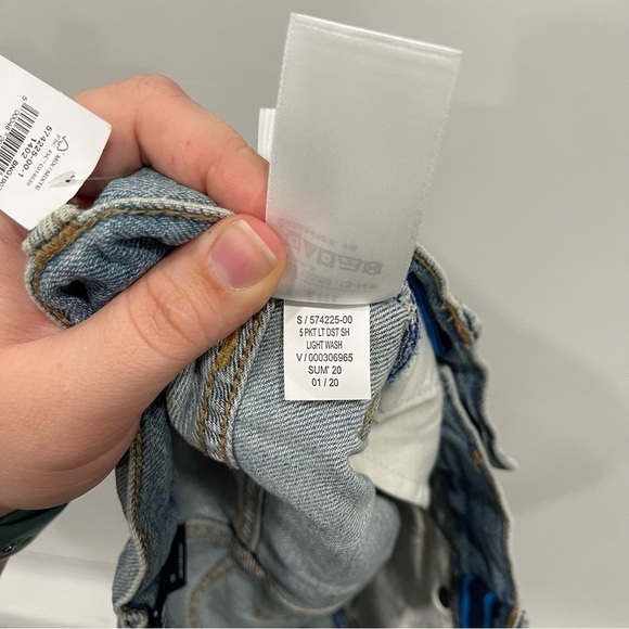 Gap 5 Pocket Light Wash Distressed Denim Shorts Size 14 Raw Hem - Picture 13 of 13